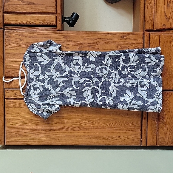 Summer dress, soft with beautiful pattern - Picture 3 of 3